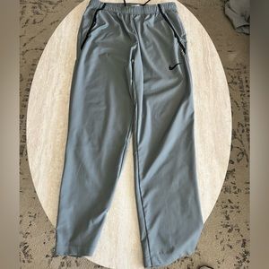 Never worn grey nike pants